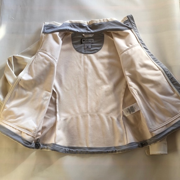 Columbia titanium Omni-Tech Jacket - Picture 9 of 12